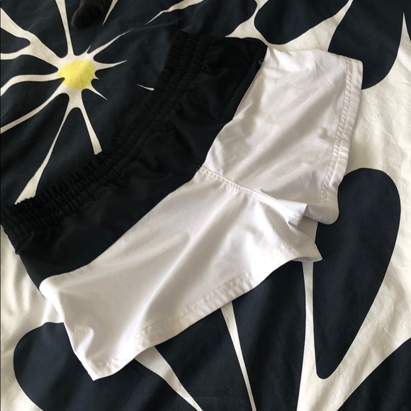 Nike shorts - Picture 2 of 3